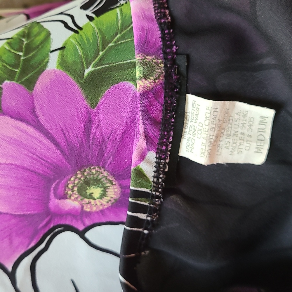 NWT Lightweight Floral Skirt M - Picture 2 of 2